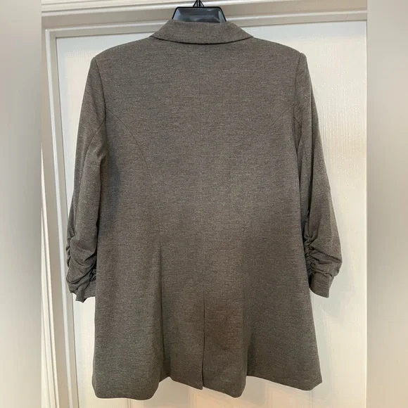 Gibson NWOT scrunch sleeve long blazer jacket size Large- grey. Single button - Picture 4 of 7